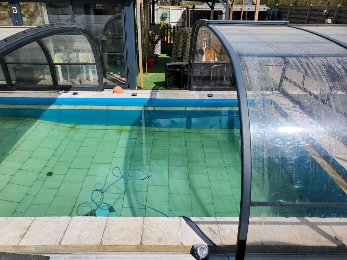 Mobil Home Chez L Habitants サン・ジャン·ド・モン エクステリア 写真